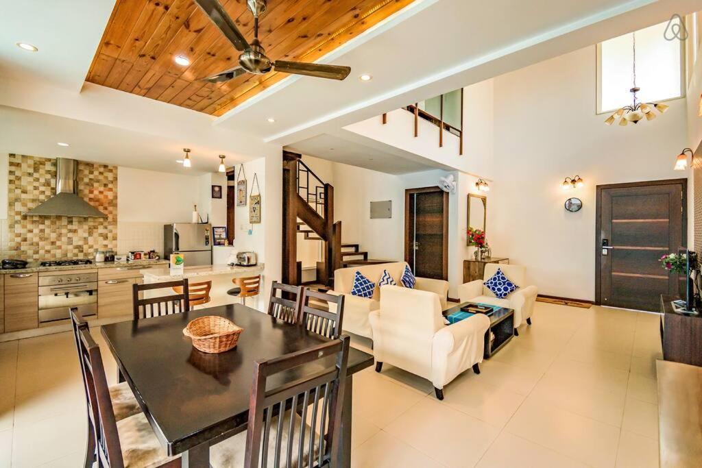 Ochre Villa- Luxury Property In Assagaon / 瓦加托 外观 照片