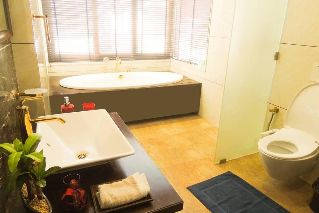 Ochre Villa- Luxury Property In Assagaon / 瓦加托 外观 照片